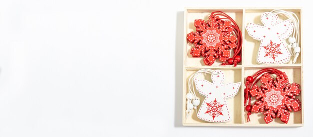 darček s výšivkou